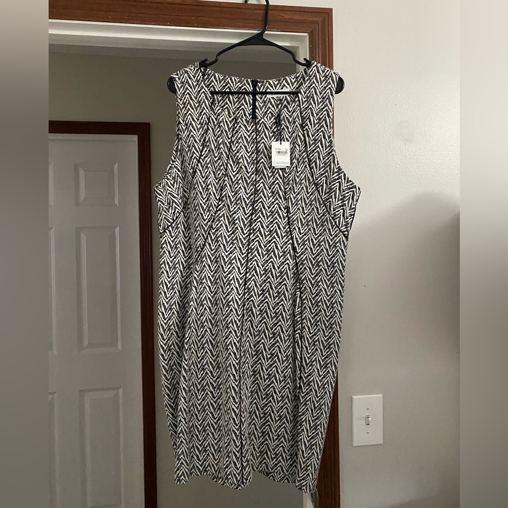 Calvin Klein Black and White Zigzag Dress